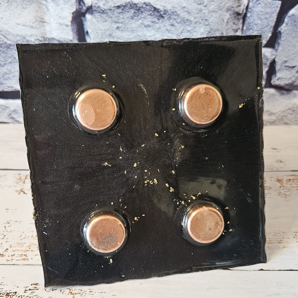 Dragon Protection Orgonite Pyramid – Quartz & Gold Energy