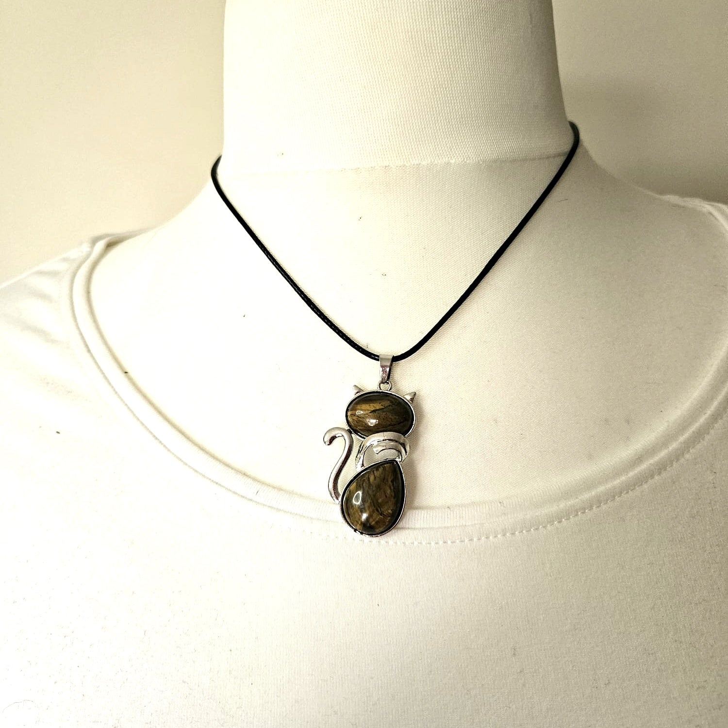 Crystal Cat Pendant Necklace